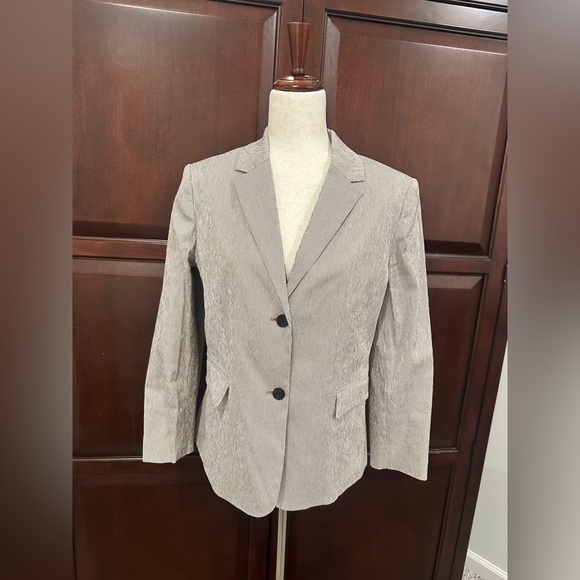 Theory Women's Beige Blazer - Picture 5 of 12